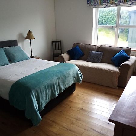 Farnaught House Appartement Westport Buitenkant foto
